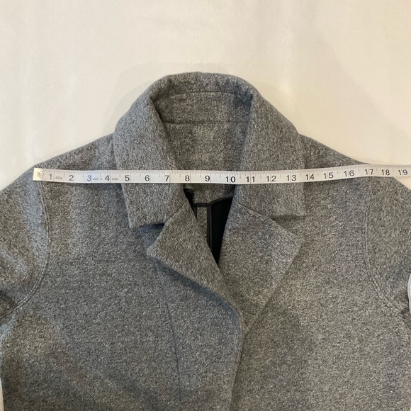 Lululemon Cozy Car Two Buttoned Coat Collared Side Pockets Heather Grey - Picture 14 of 16